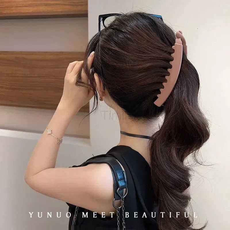Fashion Large Banana Hair Clips Solid Color Frosted Hair Claws Classic Women Non-Slip Ponytail Barrettes Hairpins For Fine Hairs U250807