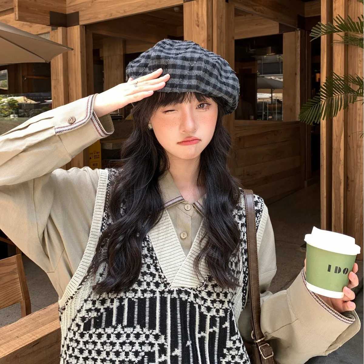 Womens Beret Hat Fashion La Outdoor Travel Plaid Painter Hat Unisex Adult Daily Vintage Autumn France Berets Hat XJ250807