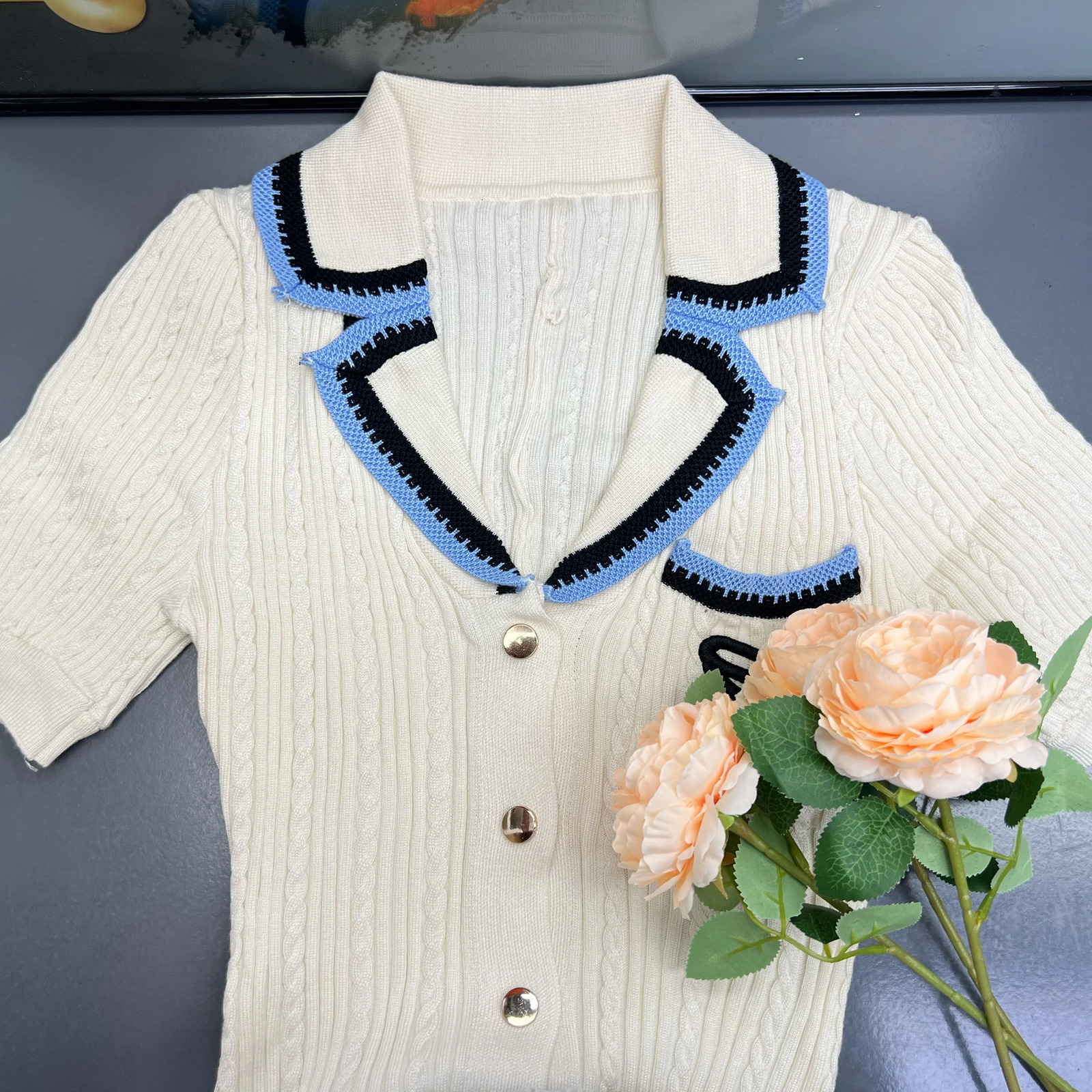 YuooMuoo Fashion Knitted Maxi Dress Pockets Turn-down Collar Long Shirt Dress Lady Sweater Robes 250806