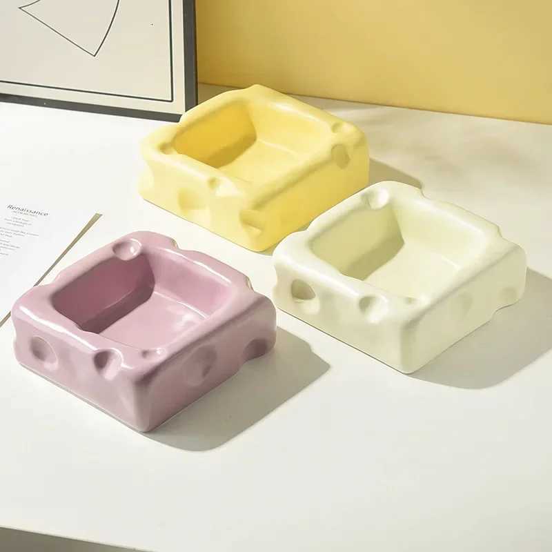 Cartoon Creative Cheese Shaped Rice Pet Ceramic Bowl Safe and Non-toxic Anti Knock Non-slip Bowl for Dog Cat Y250806