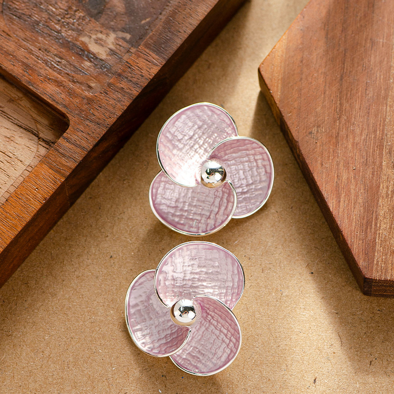 Fashion Lacquer Floral Stud Exaggerated Elegant High-end Commuting Sier Needle Earrings