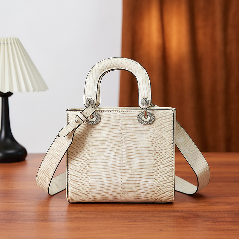 F designer free shipping High quality casual Serpentine lady bag simple fashion versatile classic vintage handbag for woman