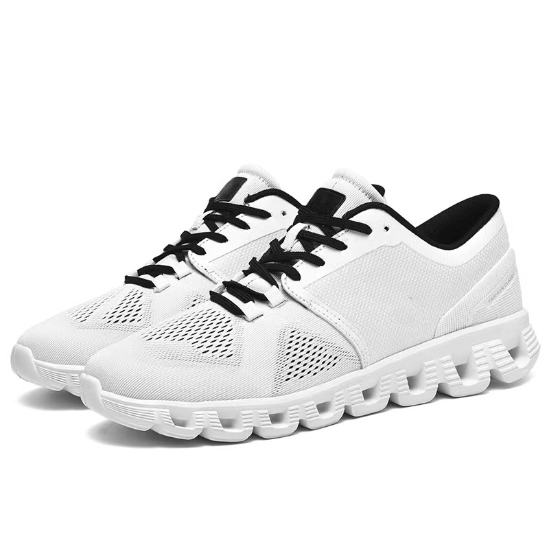 Designer shoes Men's lightweight running shoes, fashionable sports shoes, spring and summer low top fly woven mesh fabric, breathable retro casua