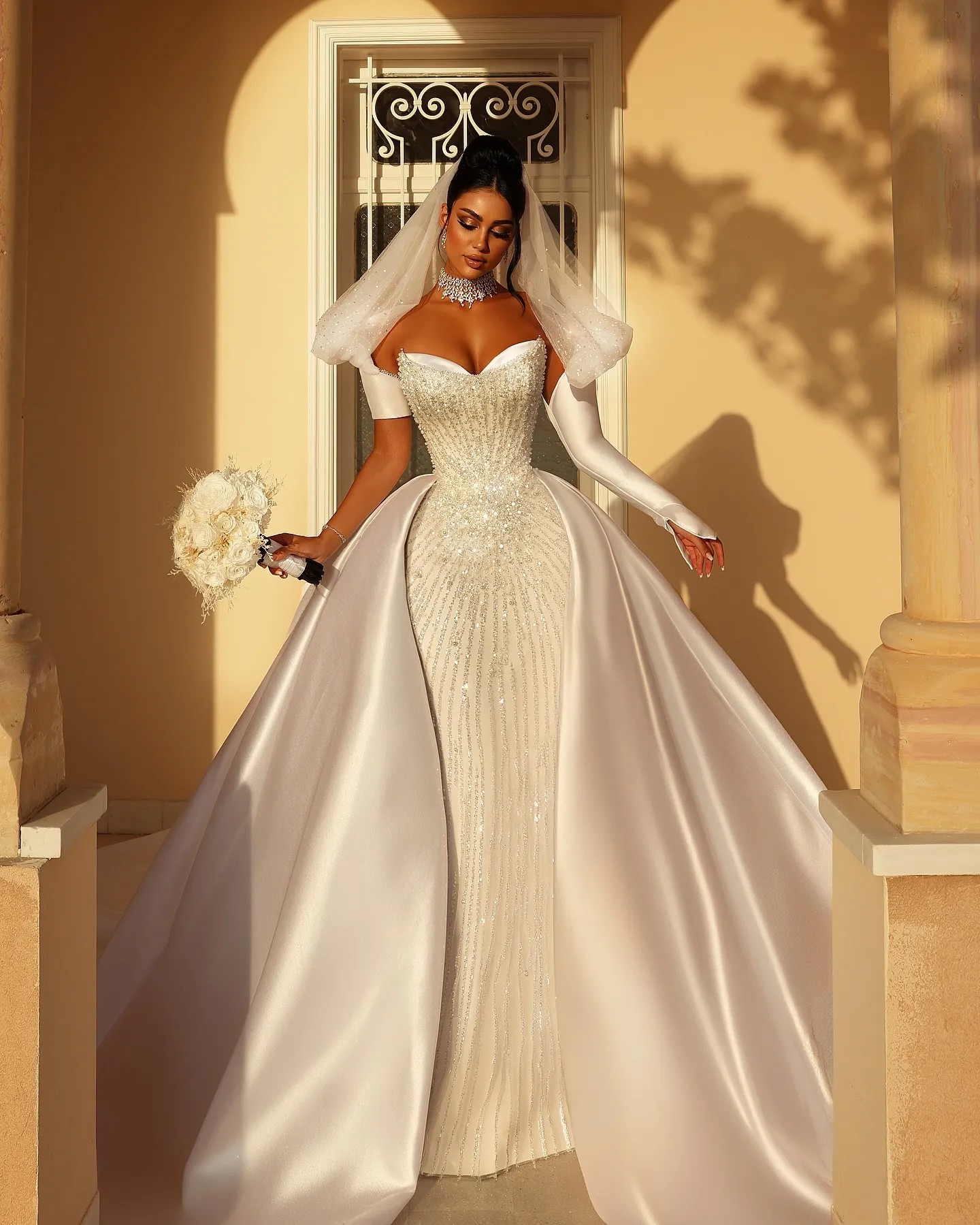 Gorgeous Mermaid Wedding Dresses For Women Sweetheart Long Sleeves Bridal Gown Sequins Crystal Detachable Train Dress