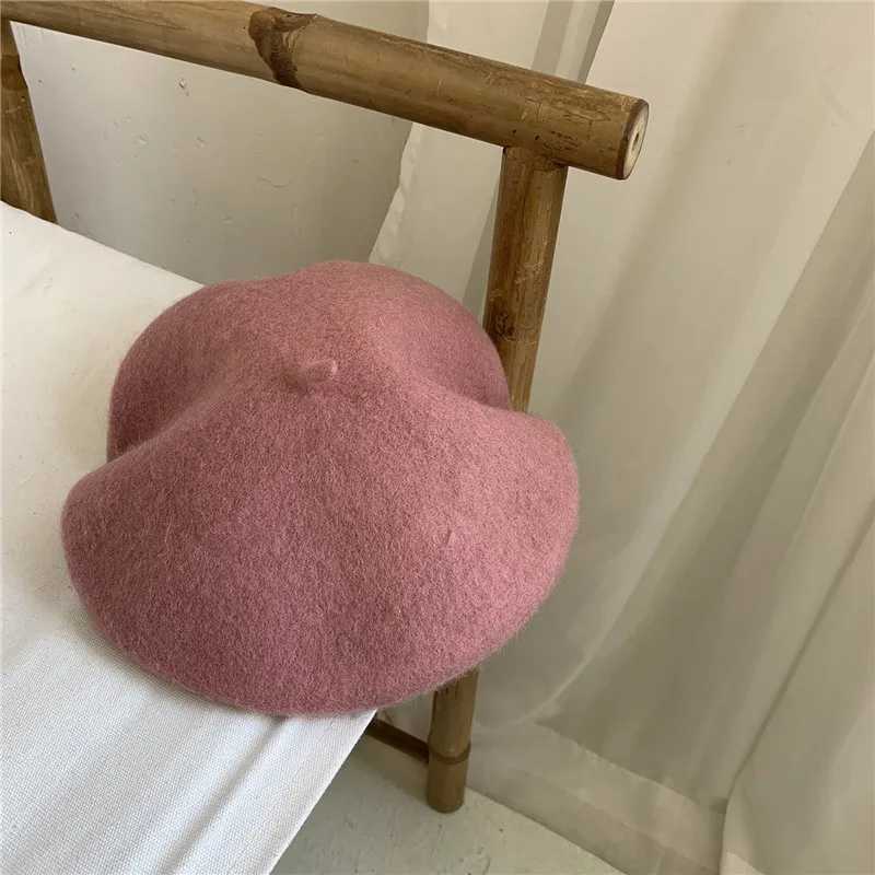 Elegant Wool Artist Painter Hat New Winter Classic Hot Women Girl Female Thickened Woolen French Hat Berets C Caps XJ250807