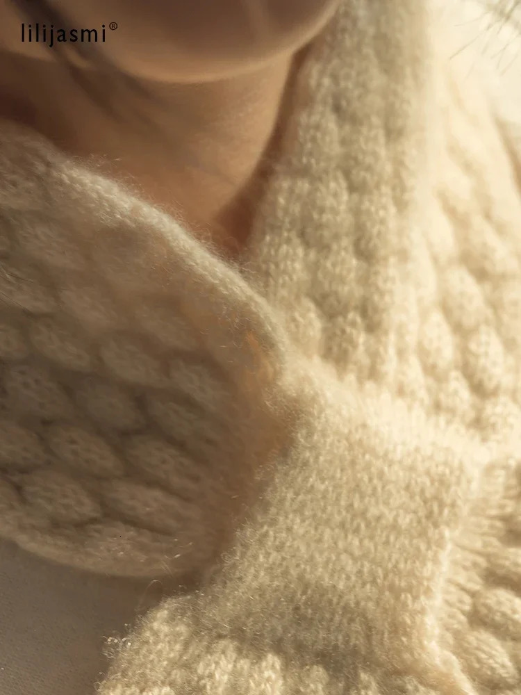 Women 100% Pure Cashmere Knitted Small Bowknot Scarf Neckerchief Moss Stitch Soft Neck Warmer Ring Collar Female Boutique Acc 250806