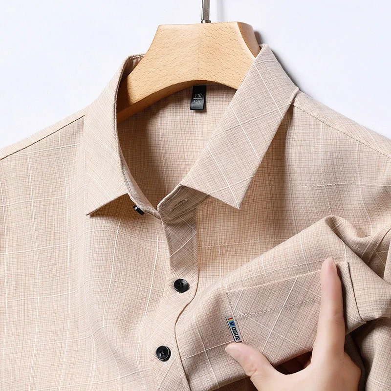 Mens Business Casual Short Sleeved Printed Shirt with Wrinkle Resistance No Ironing Comfortable All Season Versatile Top 250807