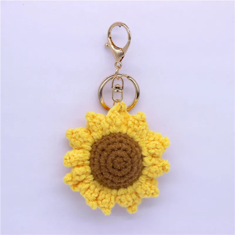 Creative Handmade Knitted Sunflower Keychain Keyring For Women Girl Cute Crocheted Flower Pendant Car Key Ring Handbag Gifts 250807