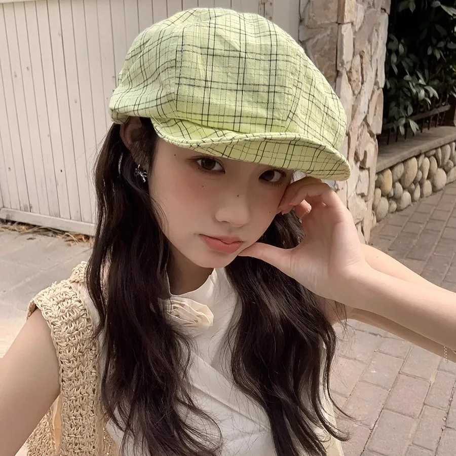 Womens Berets Janese Retro Artistic Plaid Simple Sweet Fashionable Cute Versatile Berets Korean Style Painter Hats For Girls XJ250807