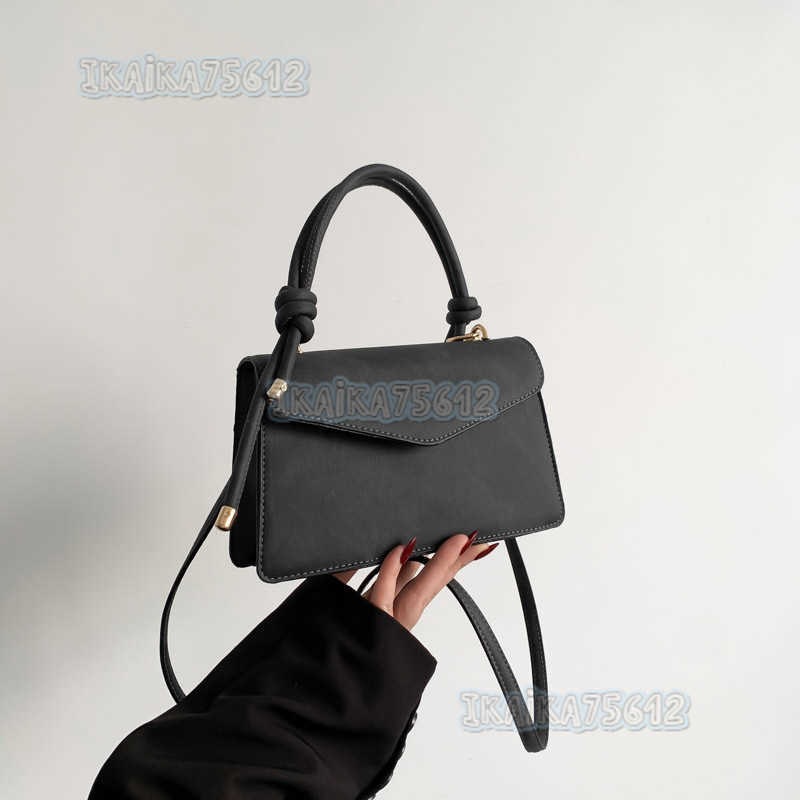 Celebrity Fashion Simple and Personalized Small Bag for Women Spring 2024 Versatile Single Shoulder Crossbody Bag Small Square Bag H250806