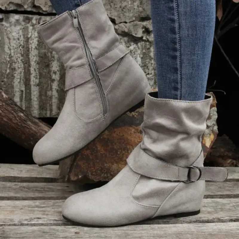 2024 New Simple Commuting Round Toe Leather Boots Flat Bottomed Belt Buckle Womens Shoes XJ250807