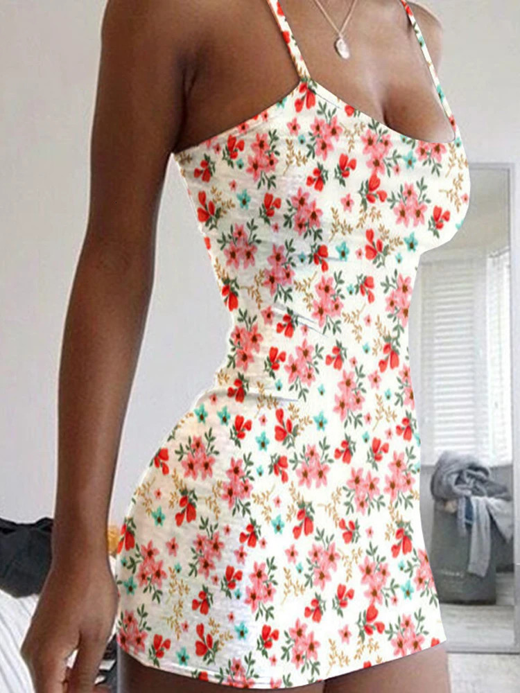 Plus Size Dresses Summer Print Backless Slip Dress Sexy Slim Floral Mini Package Buttocks Short Skirt 250807