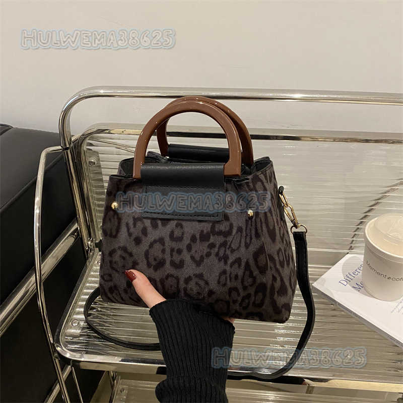 Trend Leopard Print Handbag Womens Tote Bag Shoulder Bag 2024 Autumn Winter New Bag Crossbody Bag H250806