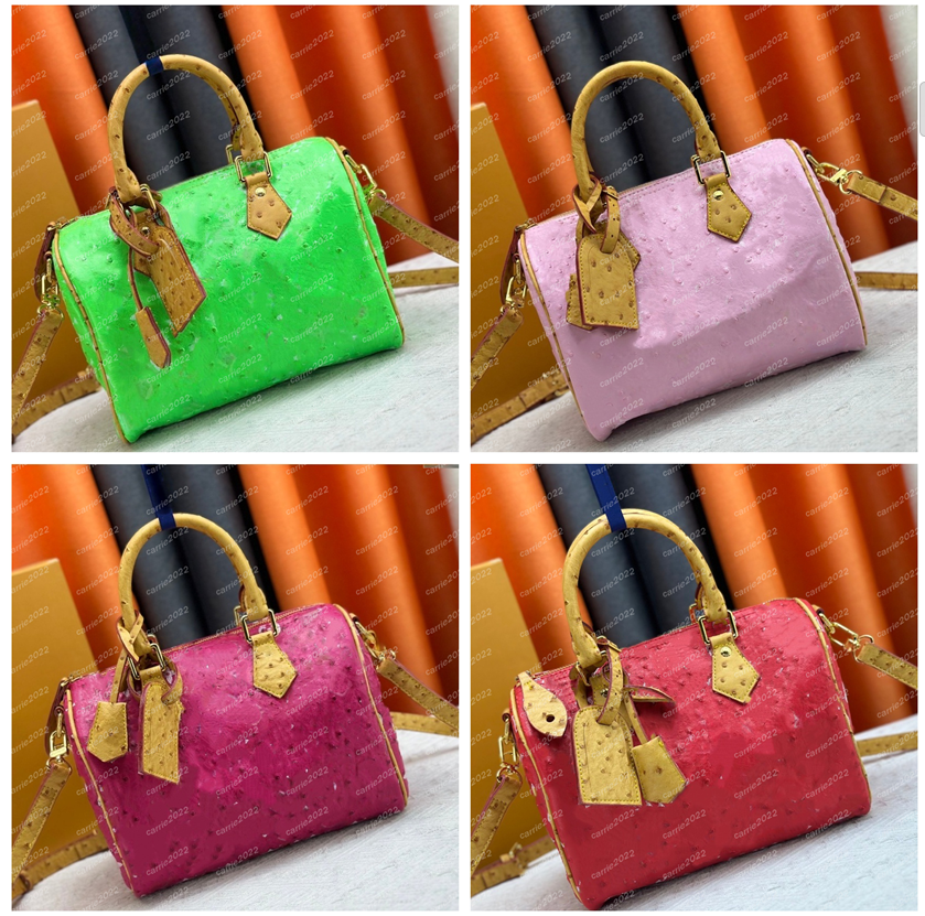 Women Green trendy tote bag Shoulder bag P9 Designer Weekend bag tote crossbody bag Boho Speefhdys Soft25 bags Travel handbags Man Pillow bags Ostrich leather Boston