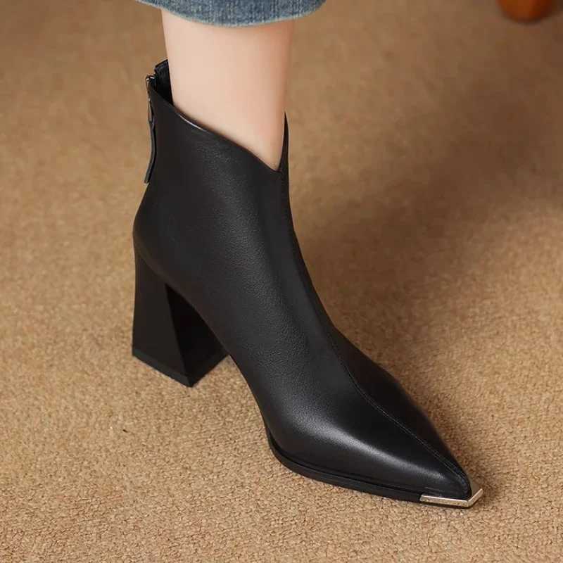 2025 Winter Sexy Women Leather Boots Luxury Pointed Brand Toe Chelsea Ankle Boots New Trendy High Heels Zipper Goth Pumps Shoes XJ250807
