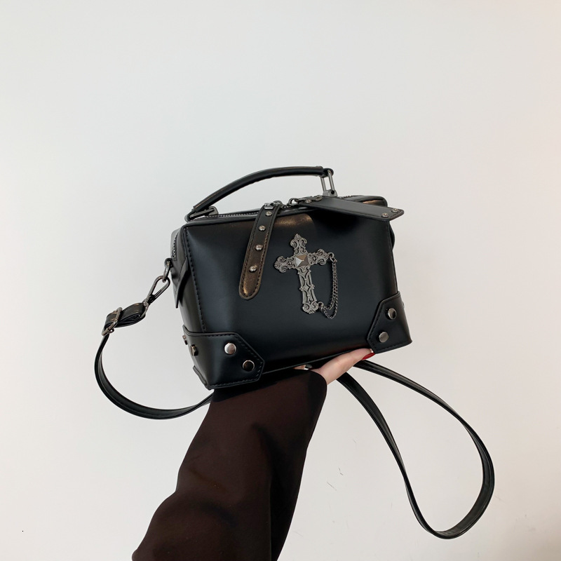 Free shipping designer Spicy Girl Style Bag for Women New Y2K Cross Versatile Small Square Bag High-end Feel Shoulder Bag Crossbody Bag