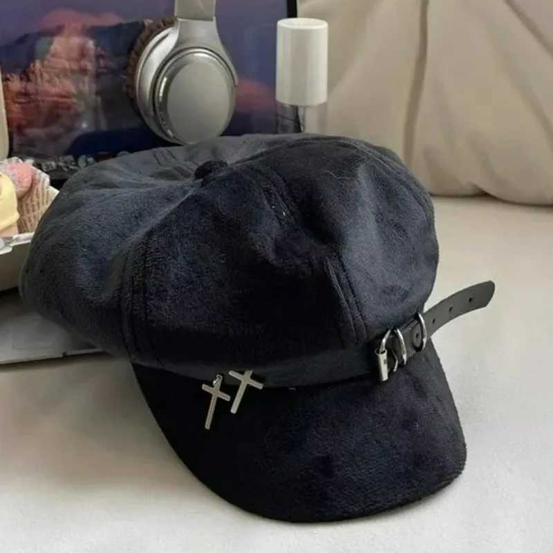 Fashion Womens Y2k Hats Sweet Cool Girls C Metal Cross Street Military Hat Black Gothic Octagonal Hat Painters Beret Cs XJ250807
