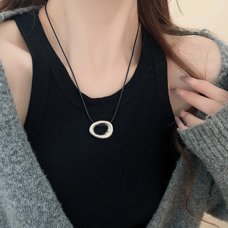 Punk Large U-Shape Geometric Pendant Necklace Women MenHorseshoe Adjustable Long Leather Rope Sweater Chain Necklaces Jewelry 250805