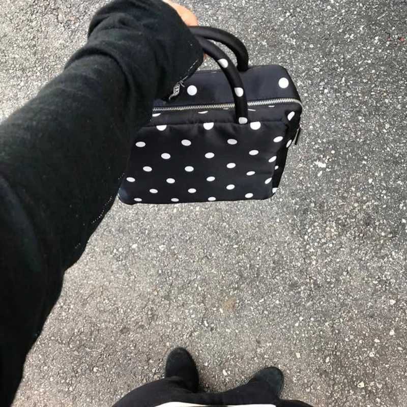 New Wave Point Handbag Female Vintage Y2k Korean Popular Bag Women Outdoor Travel Makeup Storage Pouch Students Niche Design Bag Z250807