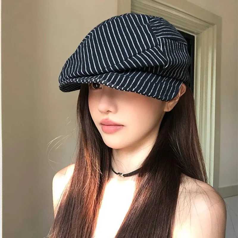 Japanese Classic Color Matching Striped Newsboy Hats Women Summer Breathable Versatile Show Face Small Retro Literary Berets XJ250807