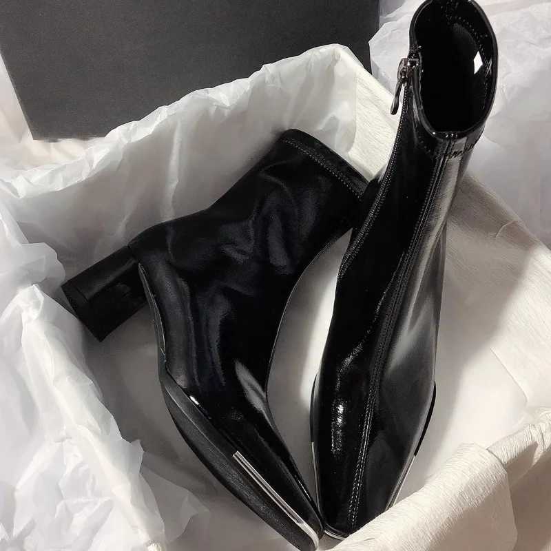 Autumn and Winter Elegant Square Head Thick Heel Side Zipper Solid Color Stitching Black High Heel Fi Boots for WomenXJ250807