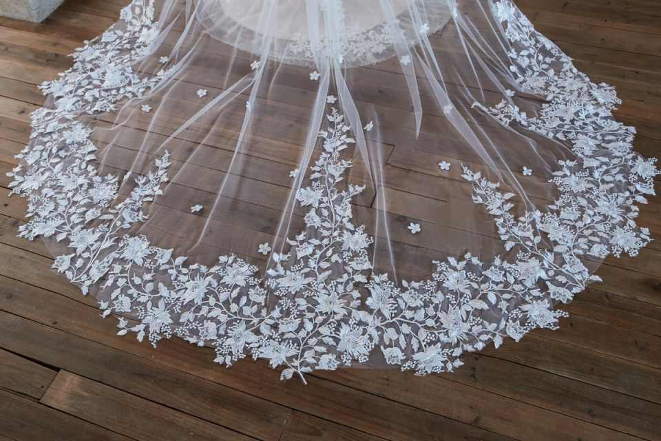 3M Cathedral Wedding Bridal Veil Soft Lace Appliques One Layer Veil With Comb Wedding Accessories Customized