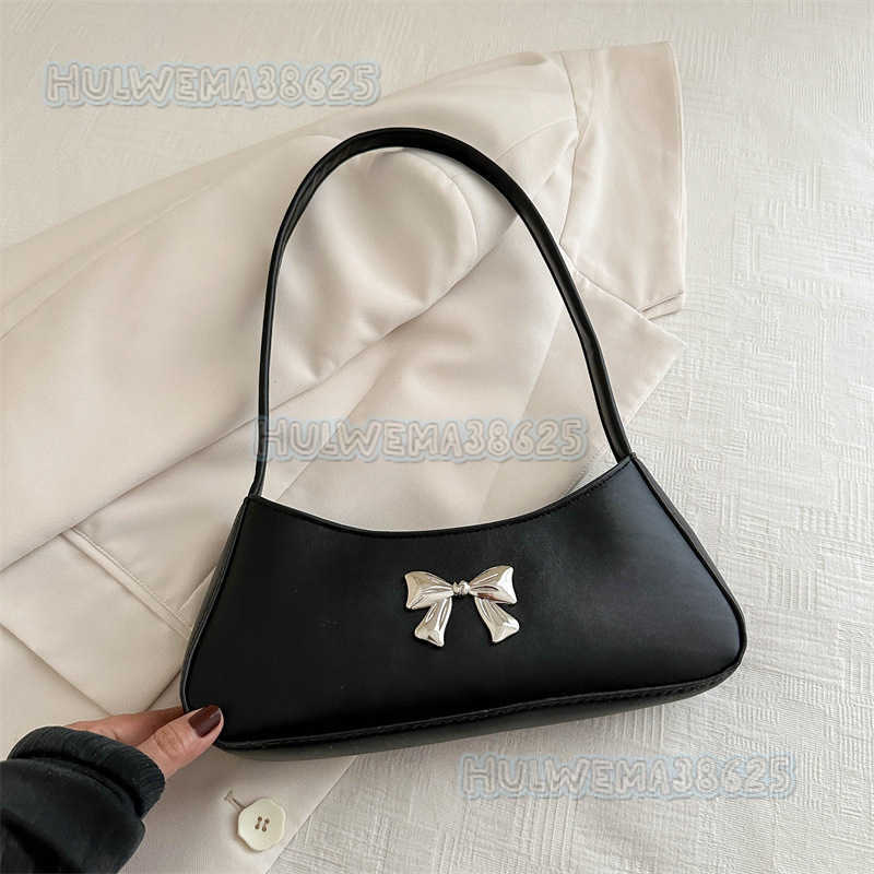High-end Underarm Small Bag for Women 2024 New Fashion Versatile Shoulder Bag Niche Design Baguette Handbag Trendy H250806