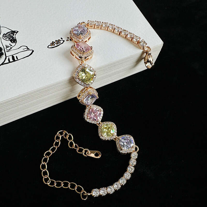 New Luxury jewelry designer necklace bracelet retro geometric inlaid with colored diamonds choker high-end palace style Gold Silver moissanite Chain G