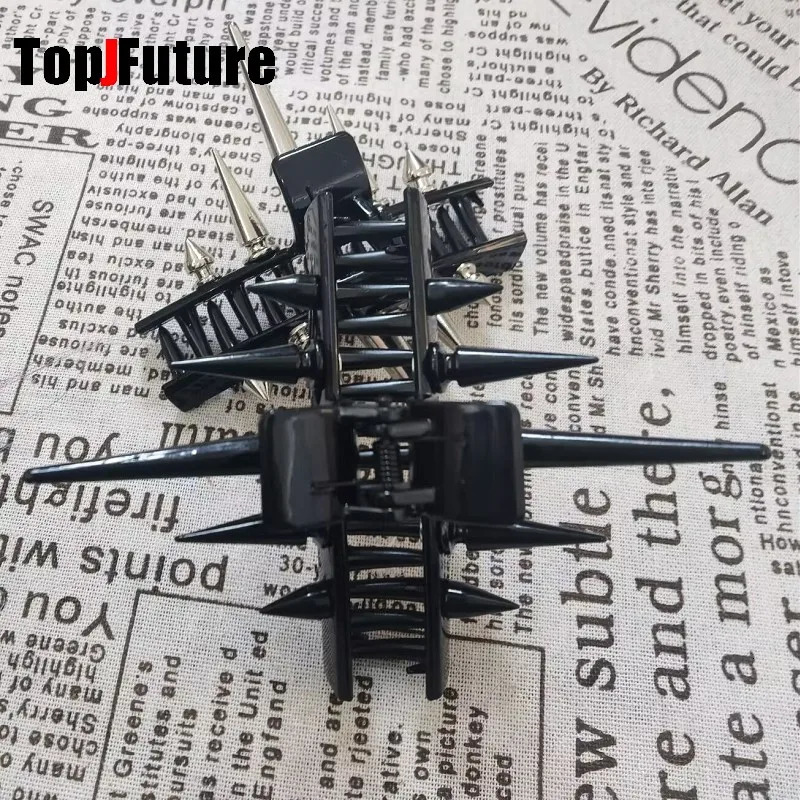 Women Y2K girl Harajuk Gothic lolita cosplay Grasp Clip spike horn Oval Hollow rivet Grasp Hair Crab Hair Accessories claws 250730