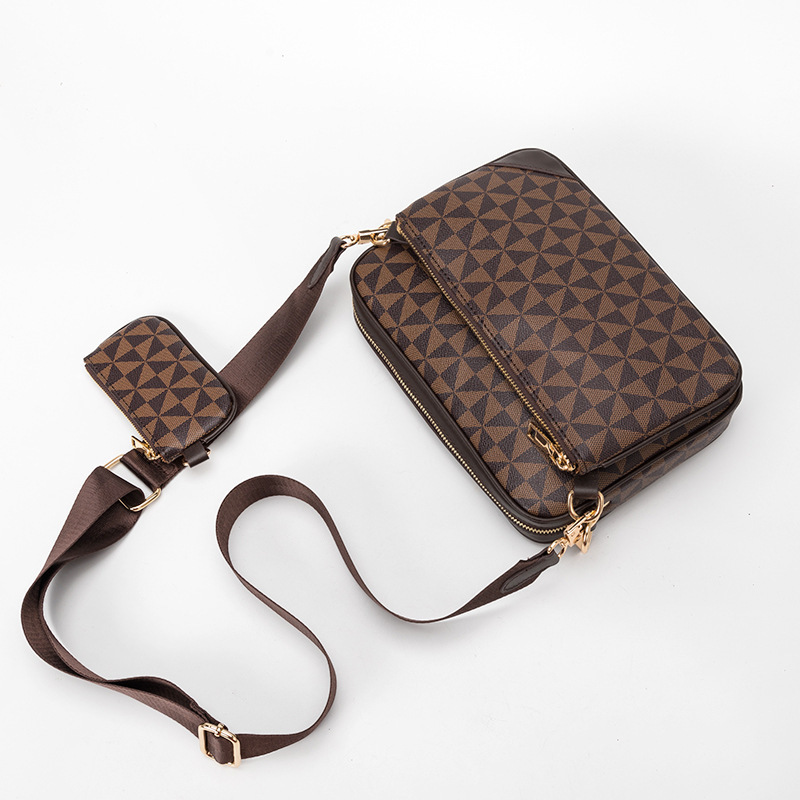 Free Shipping Designer Luxury Fashion Three-in-one Casual Printed Brand Men's Bag New European Retro Printed Single Shoulder Men's Messenger