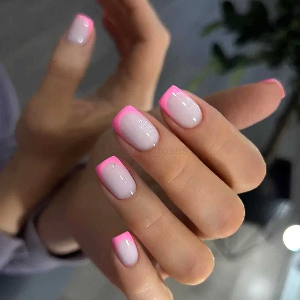 ellow French Fashion Wearable Nail Art Summer Simple Short Almond Fake Nails Detachable Finished False Nails Press On Nails Z250807