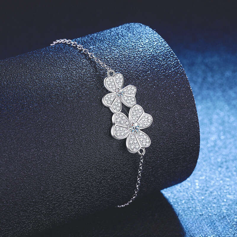 Iced Out VVS Clover Light Korean Style Three Flower Bangle Full Dia Moissanite Bracelet