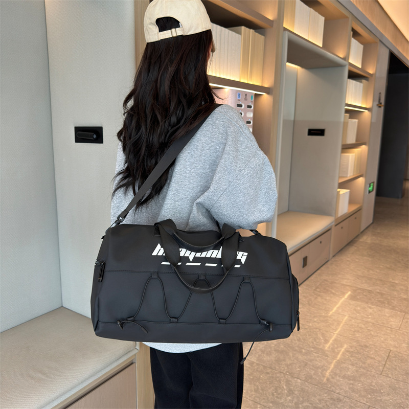 New Large Capacity Lightweight Dry Wet Separation Sports Swimming Fiess Yoga Multi-Functional Storage Bag