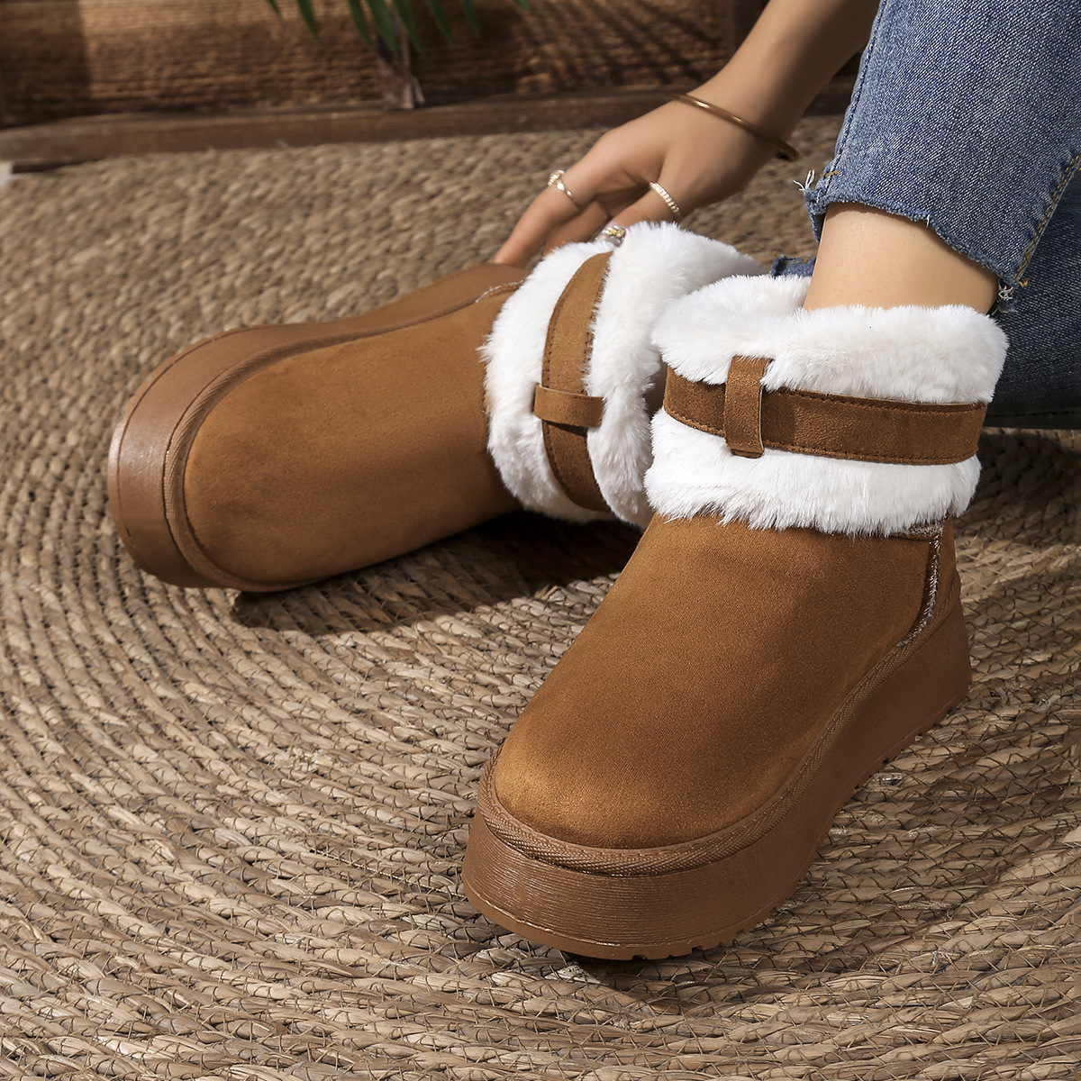 Designer boots free shipping new Outdoor trainer short snow boots thick soles keep warm plush thick cotton shoes for women