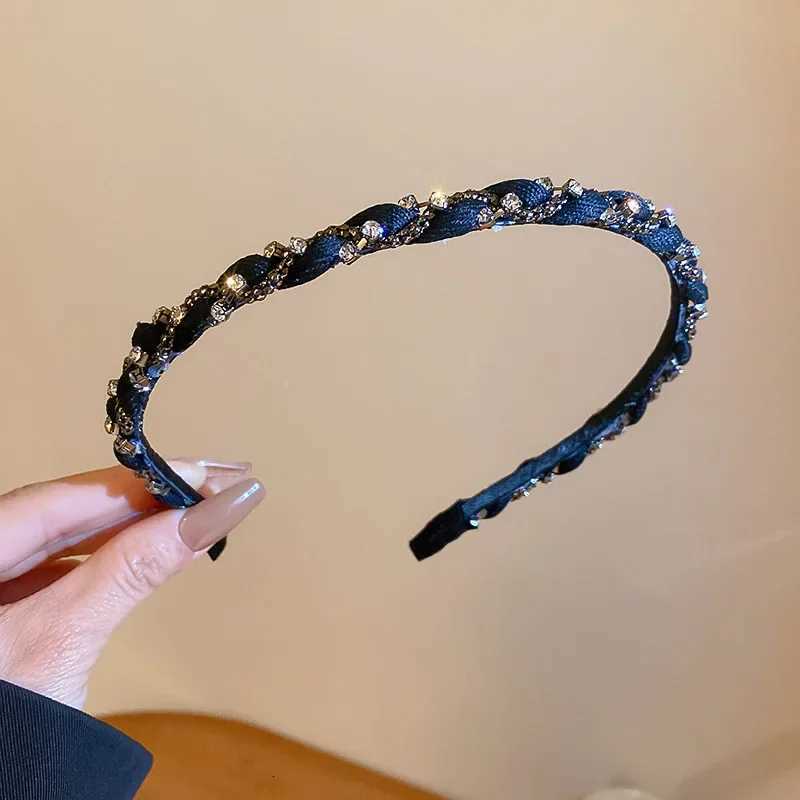 Inlaid Rhinestone Wr Twist Band for Wen Black Fabric Arc Hair Band Delicate Korean Hair Bundle Mori Girl Accessories Y250808