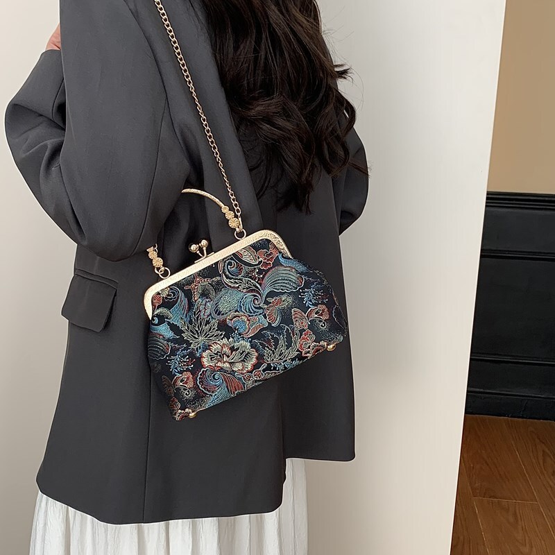Luxury Brand Designer Bag Finished Clip Bag New 2025 Ethnic Style Fashion Cheongsam Bag Beautiful Handheld Elegant Single Shoulder Crossbody Bag