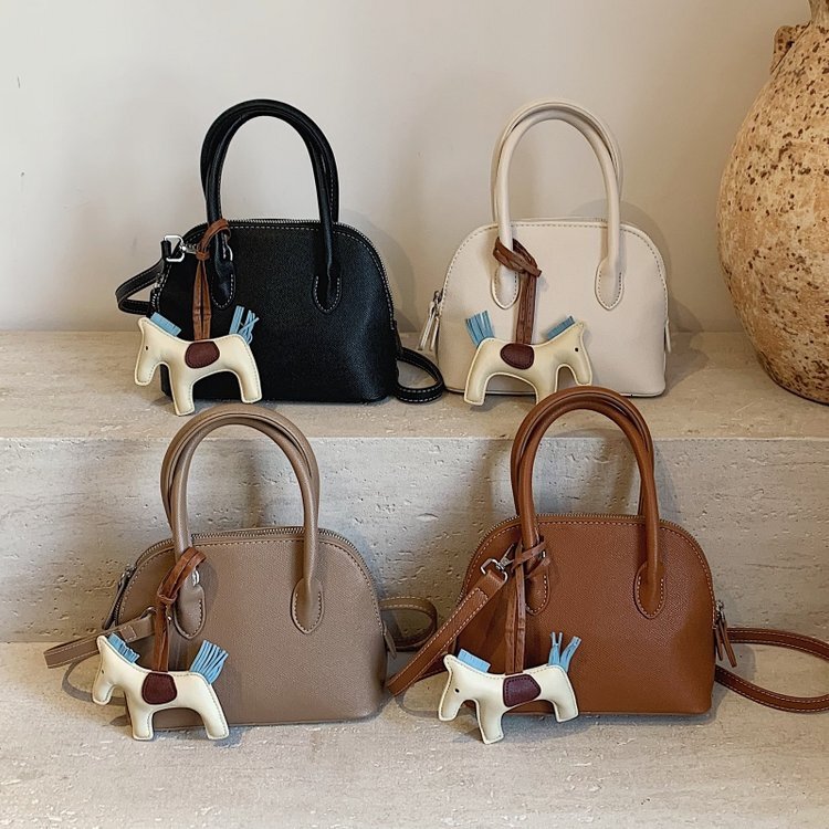 2025 Luxury Bag Not Just Designer Bag A Bag, But Also Free Delivery To Your Door A Symbol