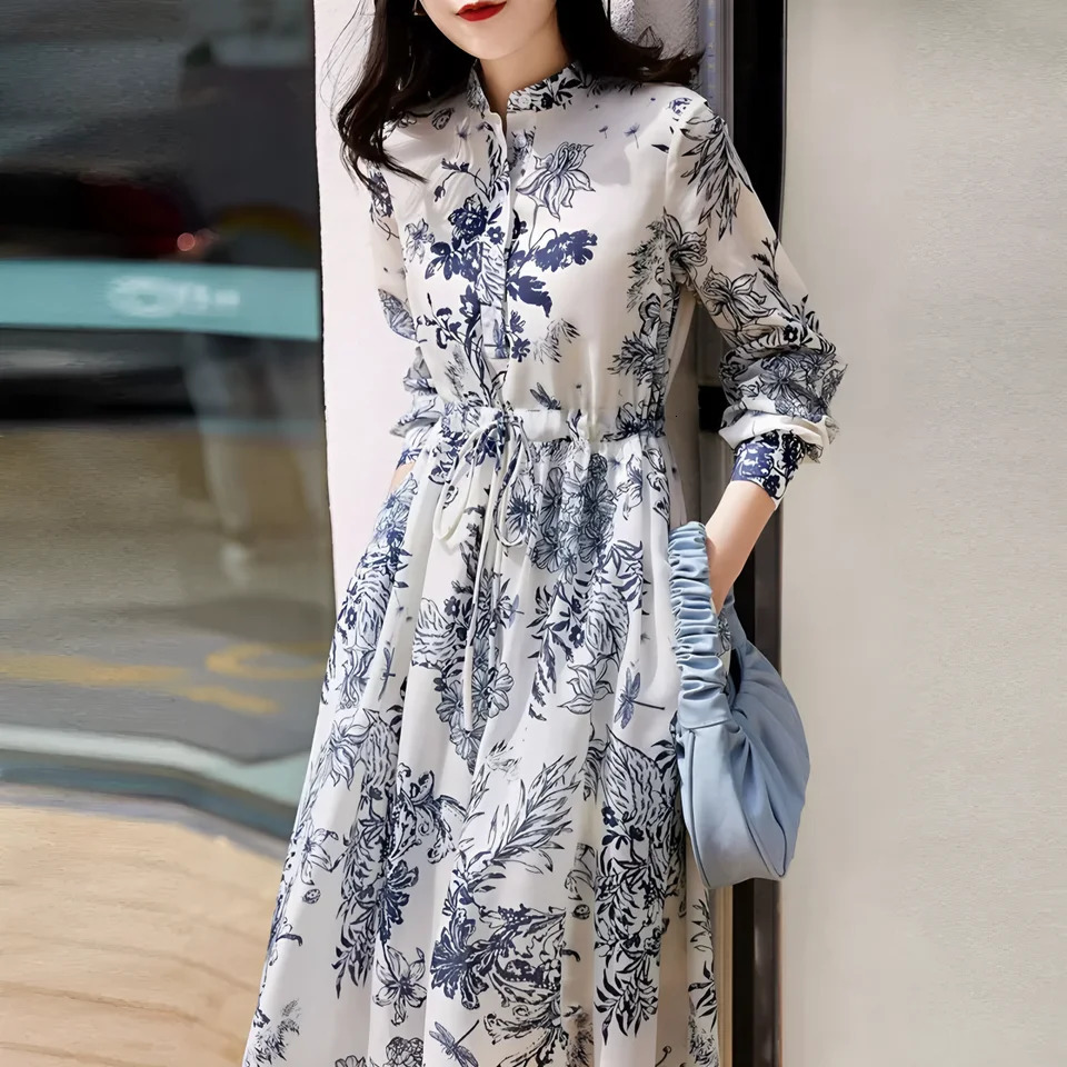Womens spring and fall vintage print dress interpretation of elegant temperament lace-up slim French long sleeve long skirt 250728