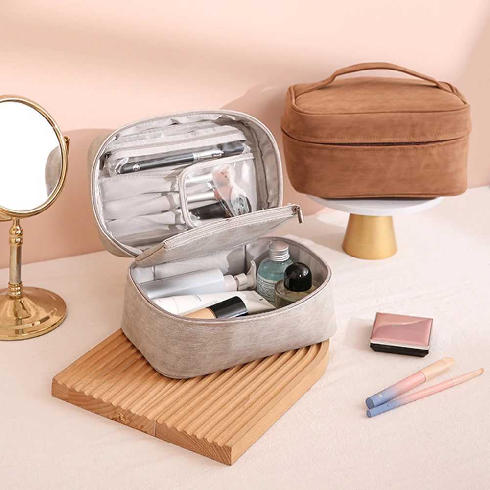 Travel Makeup Bag Portable Waterproof Large Capacity Makeup Storage Pouch Dustproof Cosmetic Bags Y250808