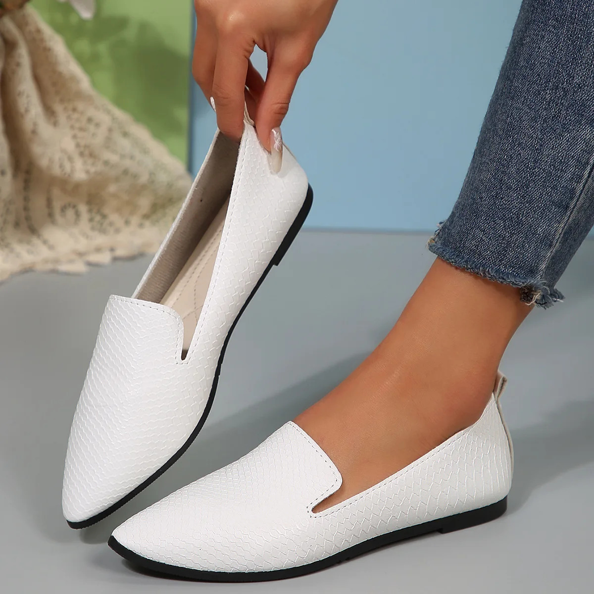 Womens Shoes PU Leather Loafers Ballet Flats Pointed Toe Barefoot Slip-on Casual Low Heel Fashion Stone Pattern Woman Flat Shoe 250805