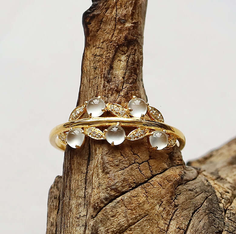 Vintage for Women Inlaid with High Imitation White Ice Egg Surface Leaf Adjustable Ring Light Luxury Trendy Niche Ins