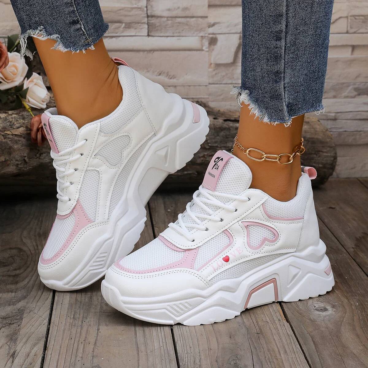 Fashionable New Style Low-cut Casual Walking Spring/autumn Round-headed Comfortable Anti-slip Sports Shoes for Women ddmysaturn