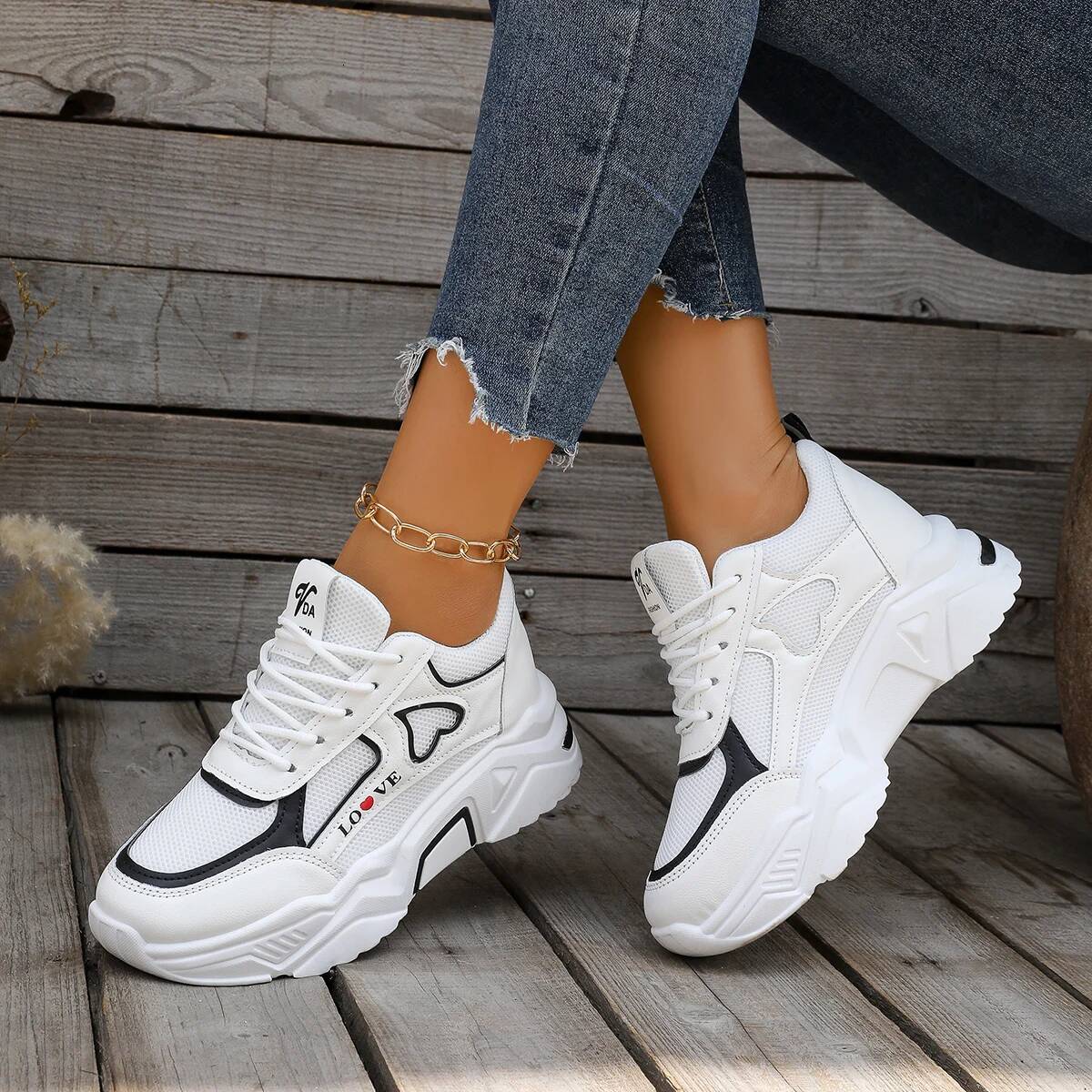 Fashionable New Style Low-cut Casual Walking Spring/autumn Round-headed Comfortable Anti-slip Sports Shoes for Women ddmysaturn