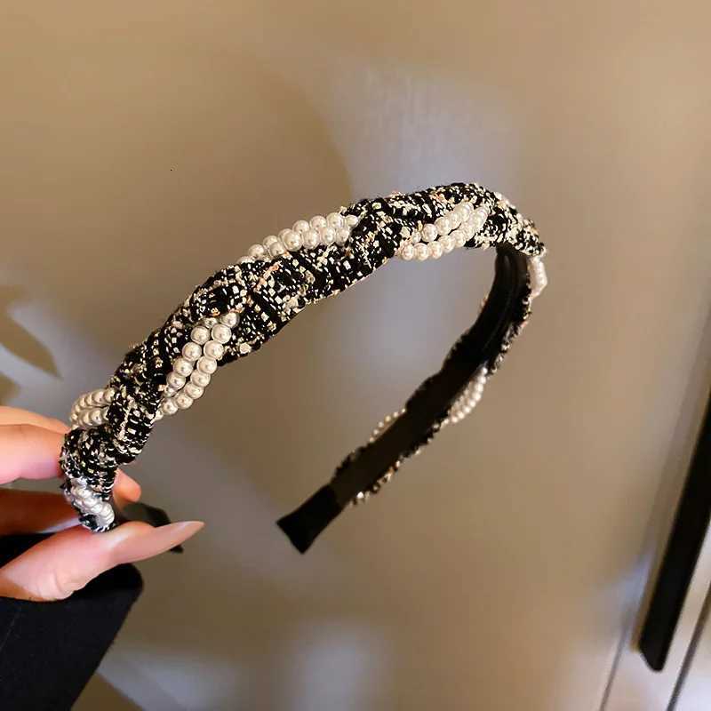 Pearl Wrapped Headwear for Women Texture Retro Bands Temperament Fashion Luxury Designer Hair Accessories 2023 New In Y250808