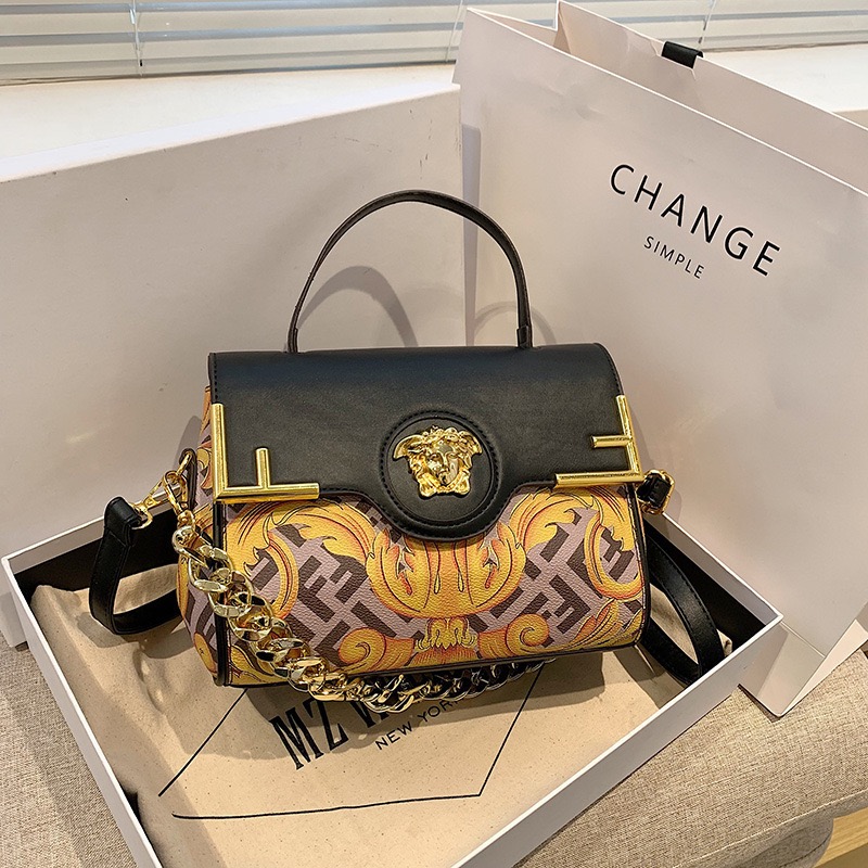 Fashionable female spring new fashion shoulder temperament all kinds of cross-body bag shell package tide bag01