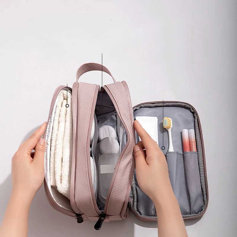 Hanging Toiletry Bag Large Capacity Waterproof Portable Travel Necessaire Case Cosmetic Bag for Men Wen Beauty W Pouch Y250808