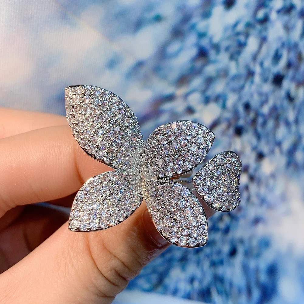 100% Hyperbole Sparkling Flower Opening Rings for Women Full Bling Iced Out Wedding Party Accessories Aesthetic Jewelry 250717