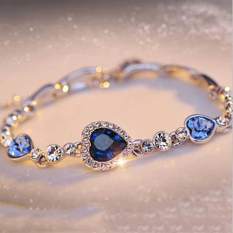 New Women Luxury Lucky Bracelet for Female Blue Crystal Heart Charm Bracelet Women Bridal Wedding Engagement Fine Jewelry Gift Z250807