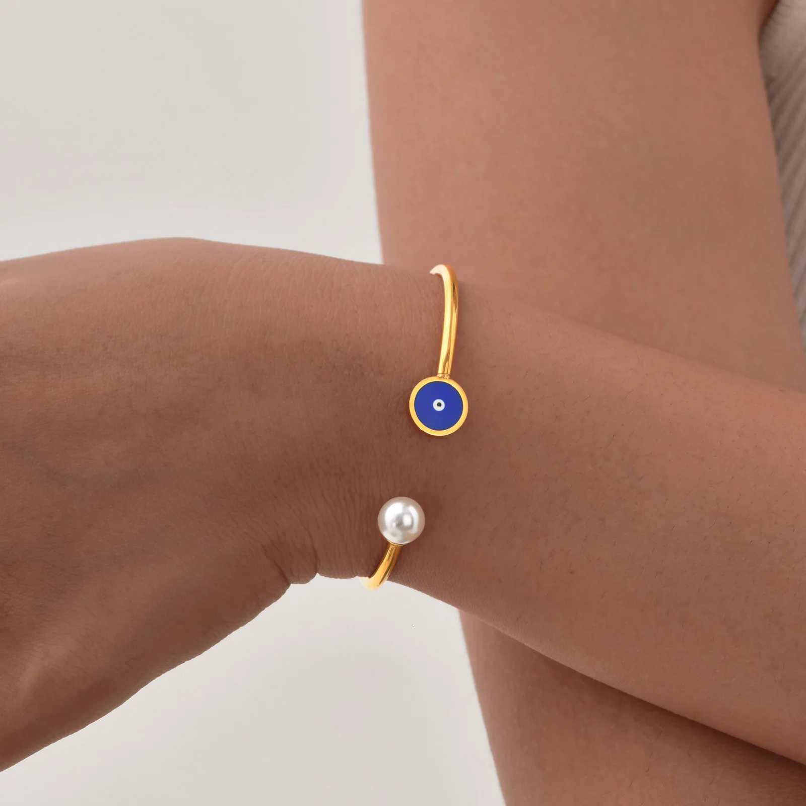 Candid Style Knot Cuff Bangle for Women Gold Color Stainless Steel Elegant Tie Charm Bracelets BFF Sisters Party Jewelry Z250807