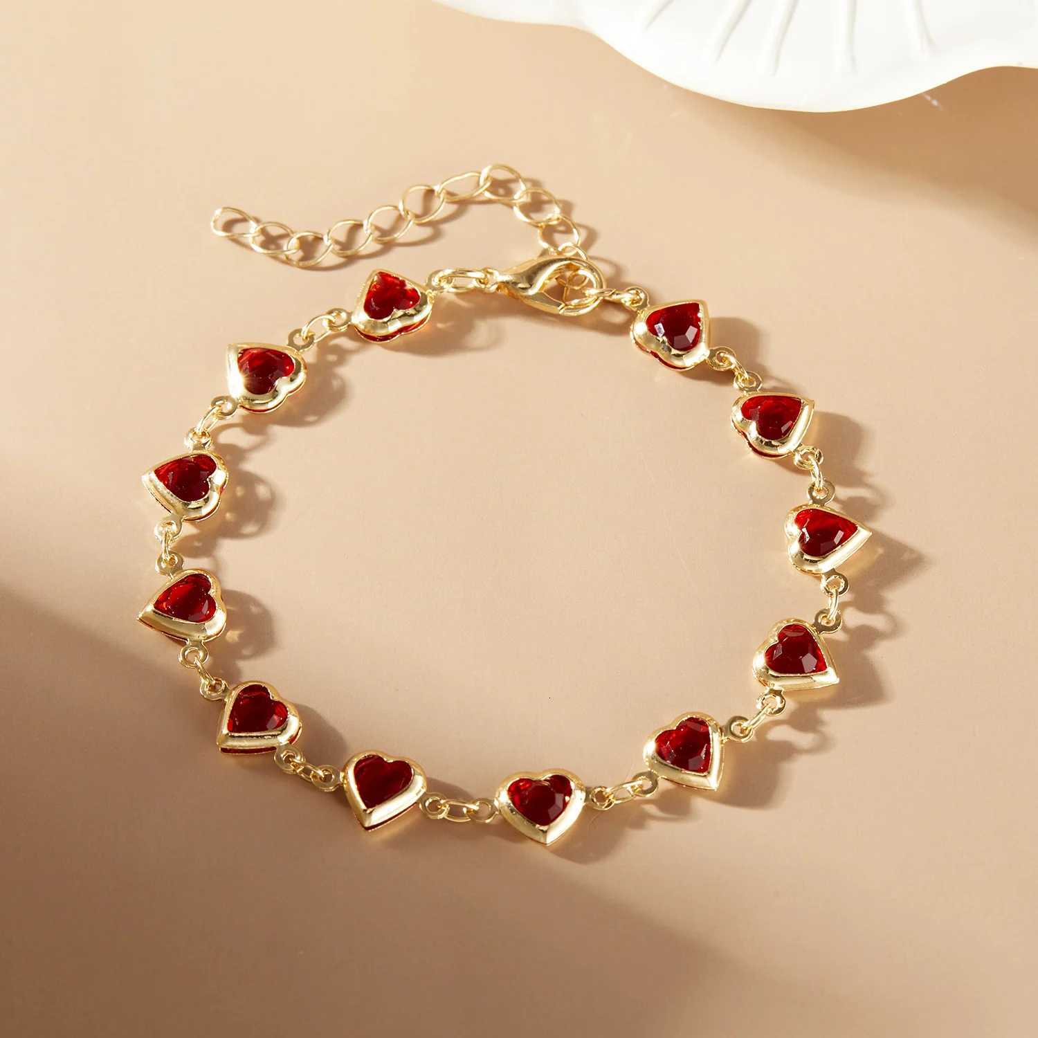 Korean Multicolor Daisy Flower Charm Bracelet for Women Fashion Butterfly Pearl Love Heart Adjustable Bangle Girls Party Jewelry Z250807